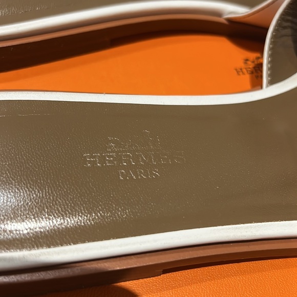Hermes Oran Sandals w/ Original Box and Dust Bags - Picture 5 of 9
